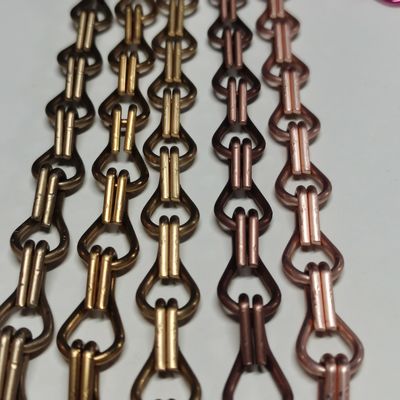 15.7mm x 8.85mm 크기 알루미늄 사용자 지정 패턴과 함께 금속 커튼